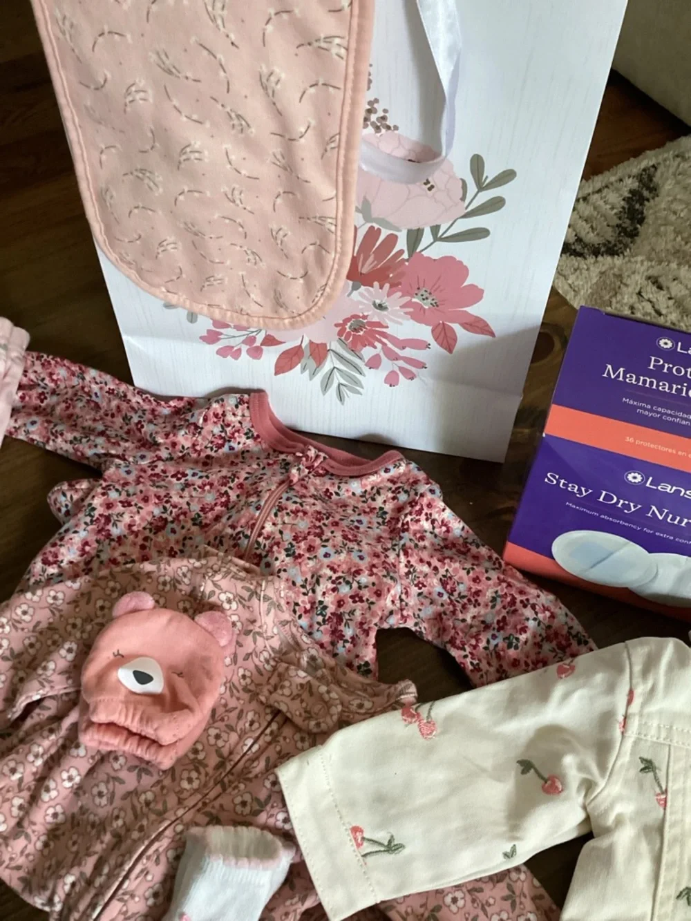Baby girl 0-3 gift bundle/lot clothes and assortments - Picture 3 of 6